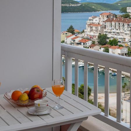 Apartments And Rooms Breeze Neum Exteriör bild