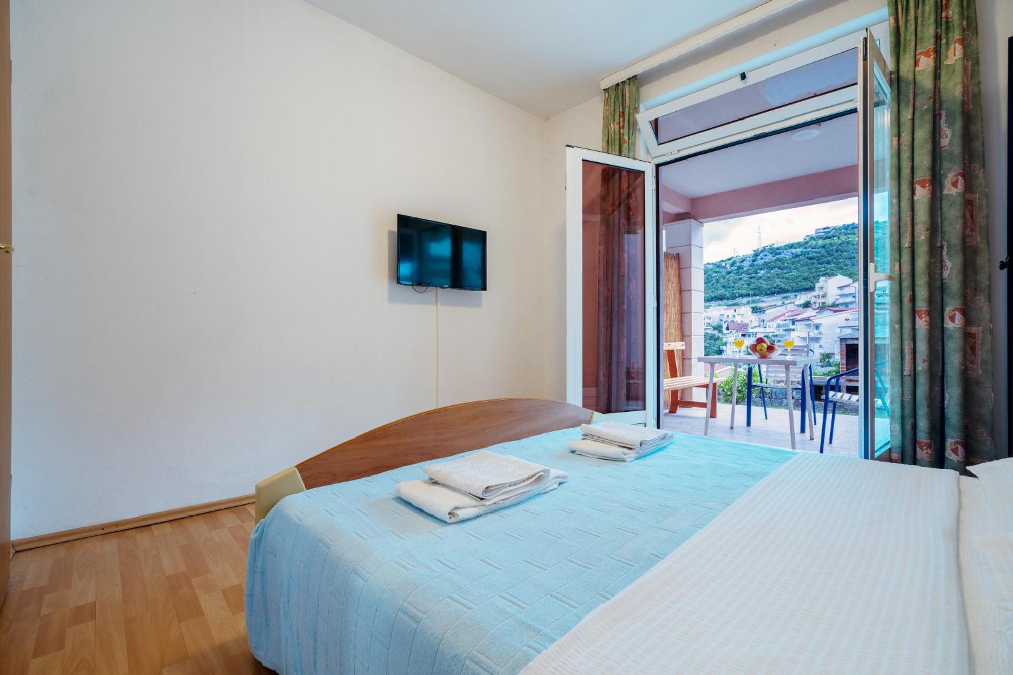 Apartments And Rooms Breeze Neum Exteriör bild