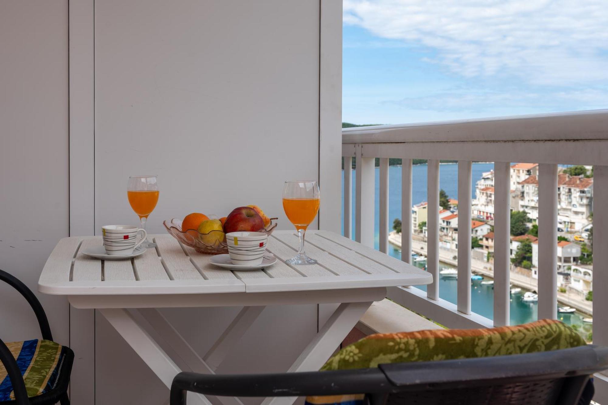 Apartments And Rooms Breeze Neum Exteriör bild