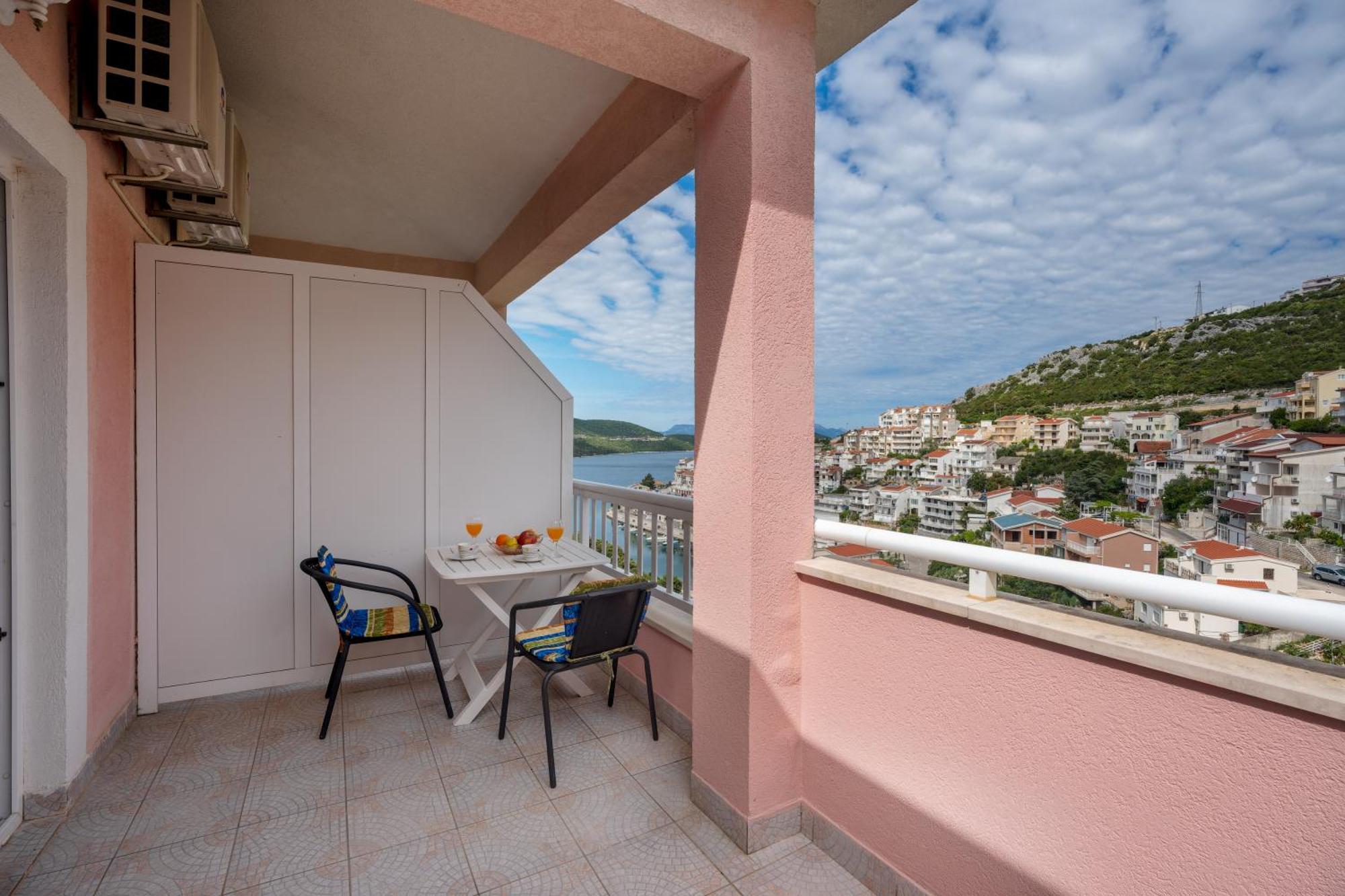 Apartments And Rooms Breeze Neum Exteriör bild