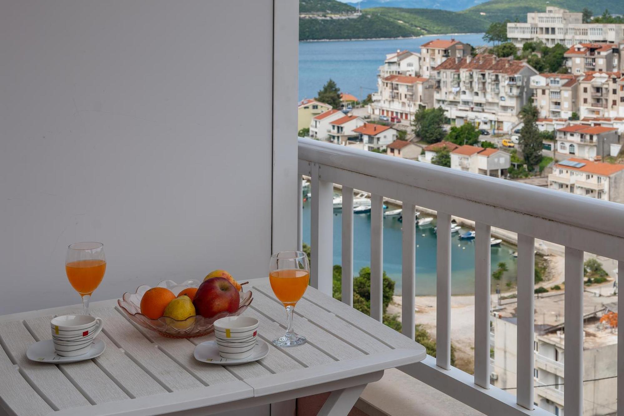 Apartments And Rooms Breeze Neum Exteriör bild